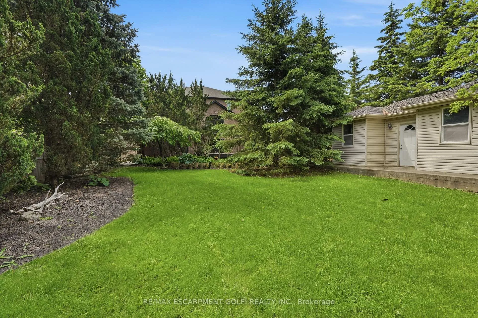 Photo 46 of 149 Miller Drive, Hamilton, Ancaster — HOMEH