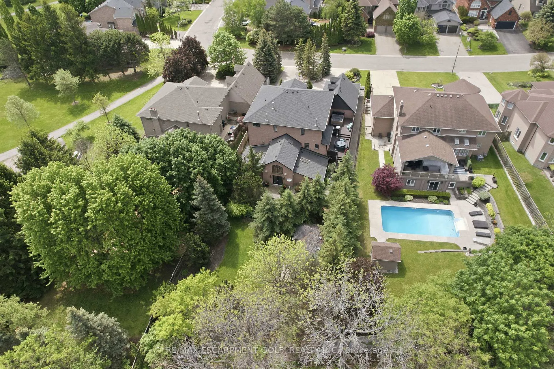 Photo 50 of 149 Miller Drive, Hamilton, Ancaster — HOMEH