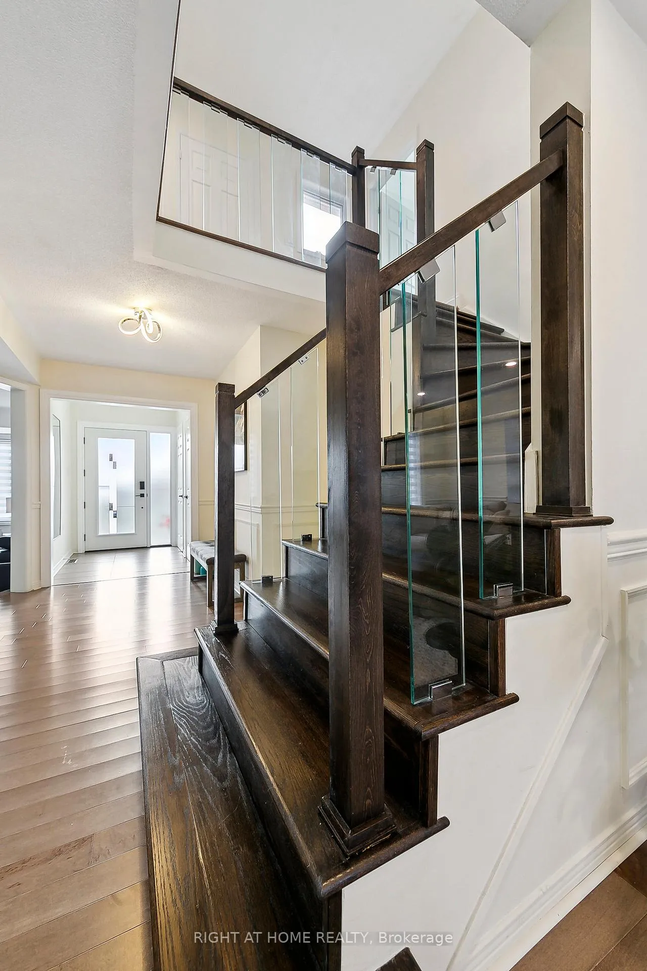Photo 5 of 2069 Waterbridge Drive N, Burlington, Rose — HOMEH