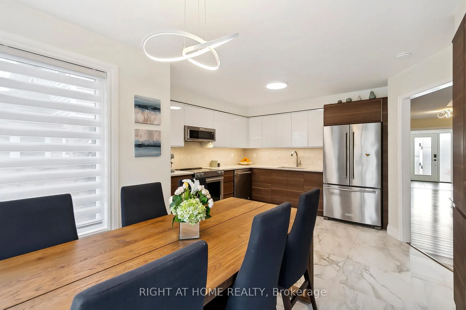 Photo 9 of 2069 Waterbridge Drive N, Burlington, Rose — HOMEH
