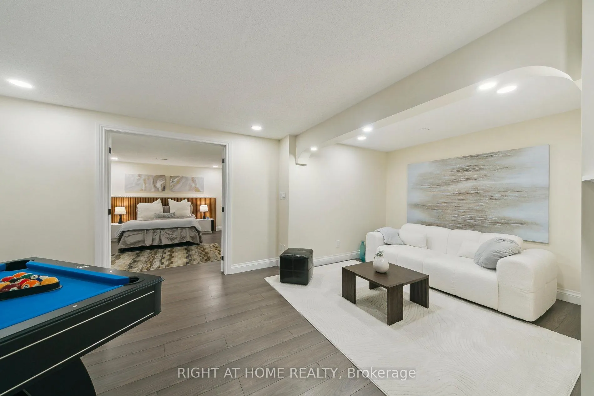 Photo 12 of 2069 Waterbridge Drive N, Burlington, Rose — HOMEH
