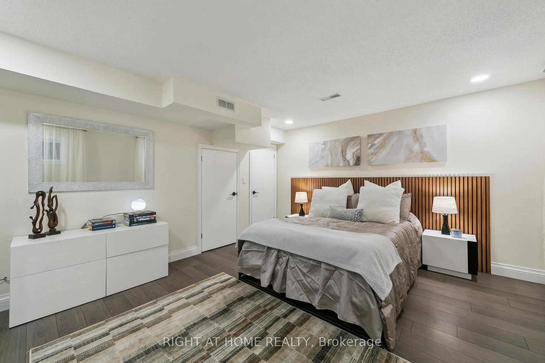 Photo 14 of 2069 Waterbridge Drive N, Burlington, Rose — HOMEH
