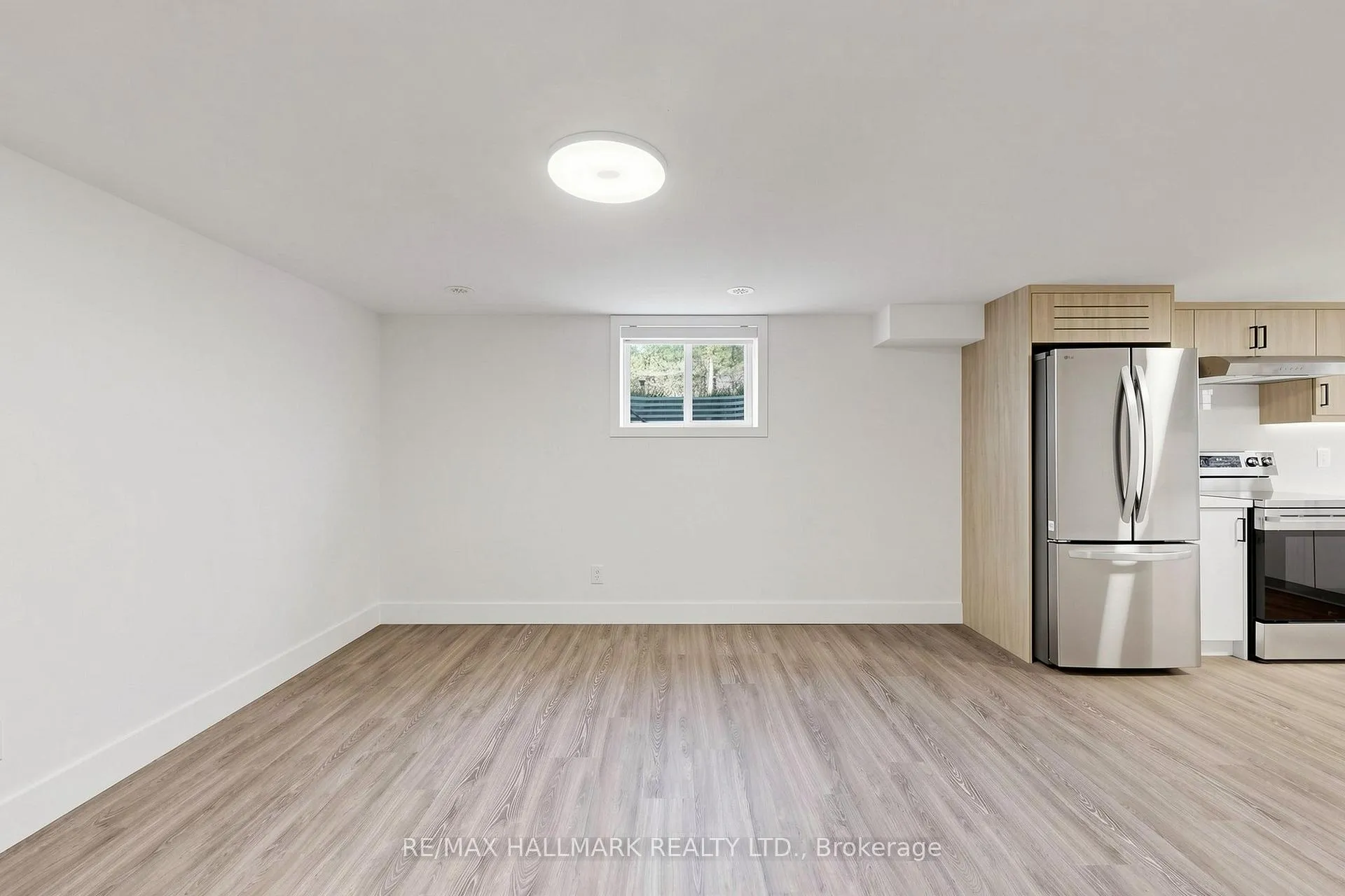 Photo 9 of Unit Lower/Bsmt, 655 O'connor Drive, Toronto, East York — HOMEH