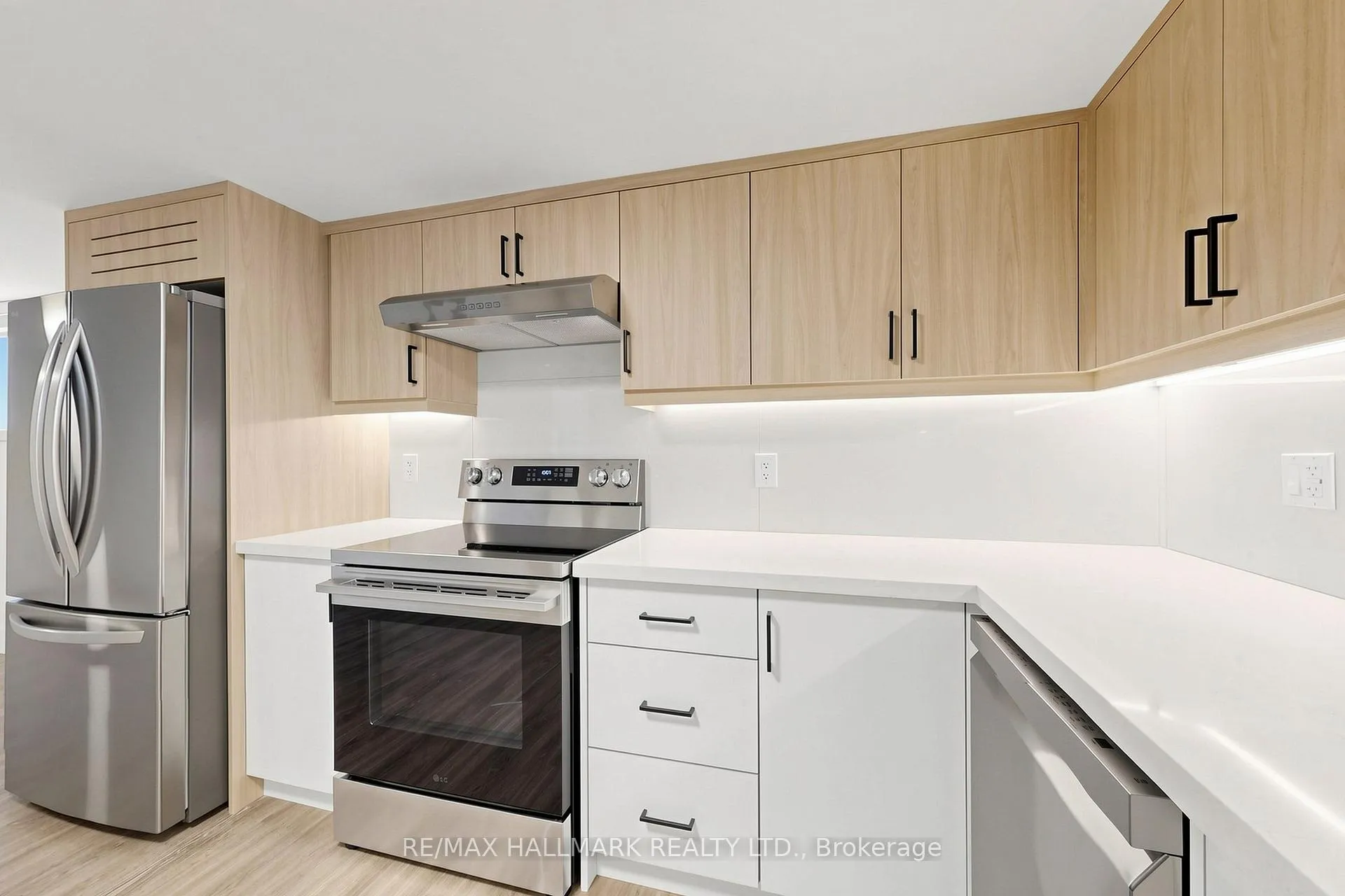 Photo 14 of Unit Lower/Bsmt, 655 O'connor Drive, Toronto, East York — HOMEH