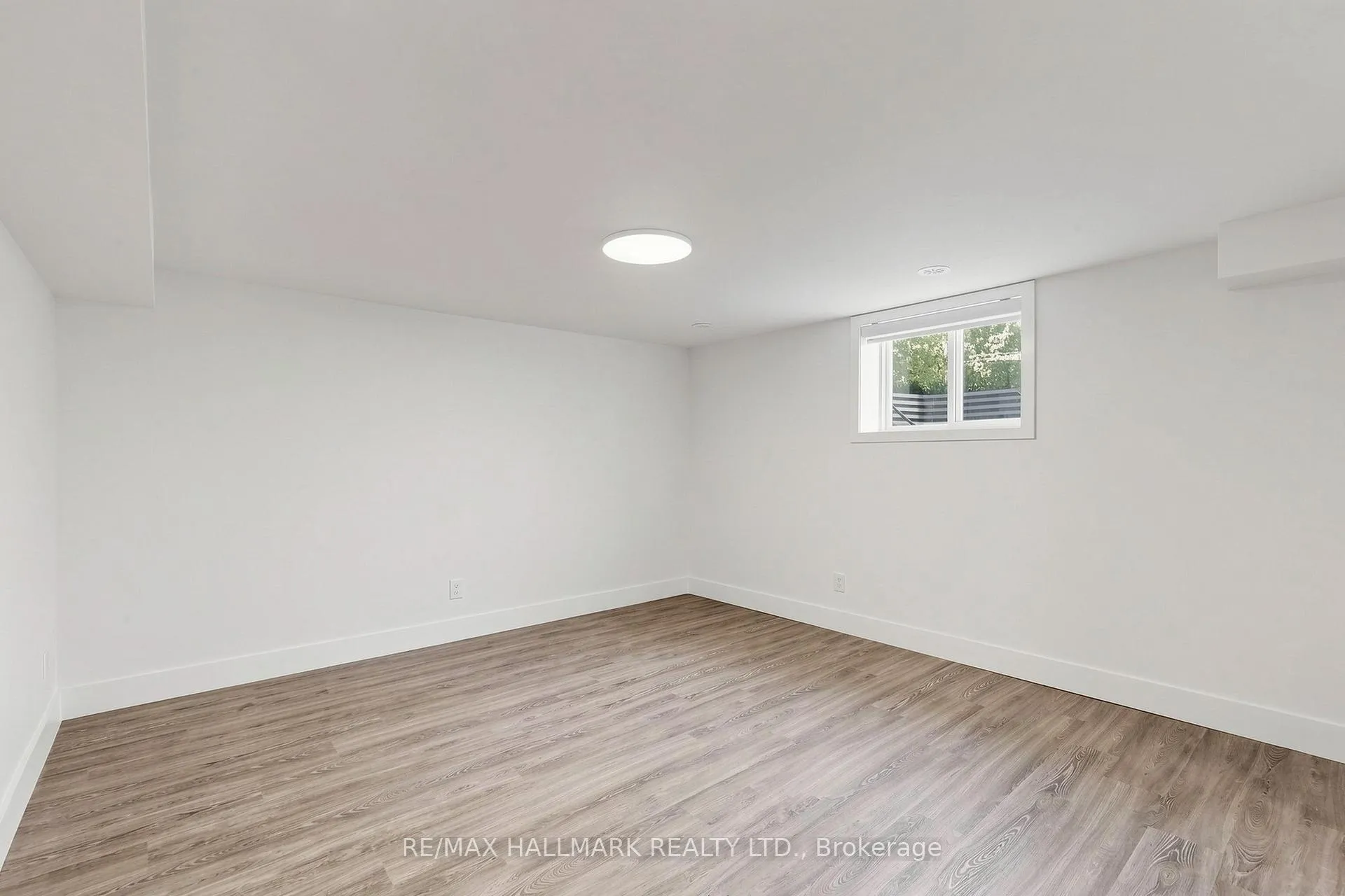 Photo 16 of Unit Lower/Bsmt, 655 O'connor Drive, Toronto, East York — HOMEH
