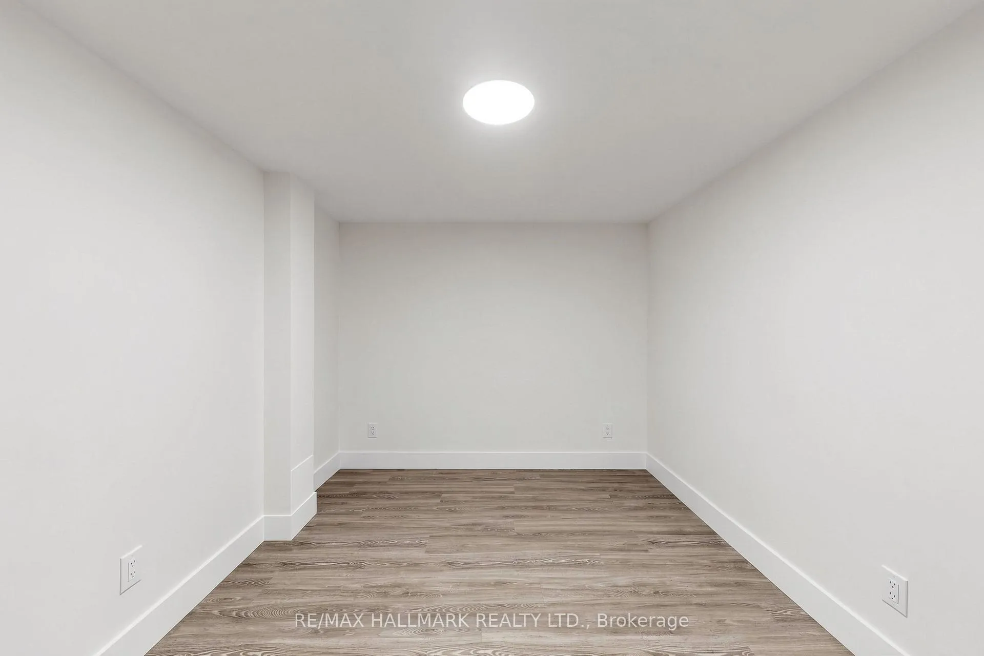 Photo 17 of Unit Lower/Bsmt, 655 O'connor Drive, Toronto, East York — HOMEH