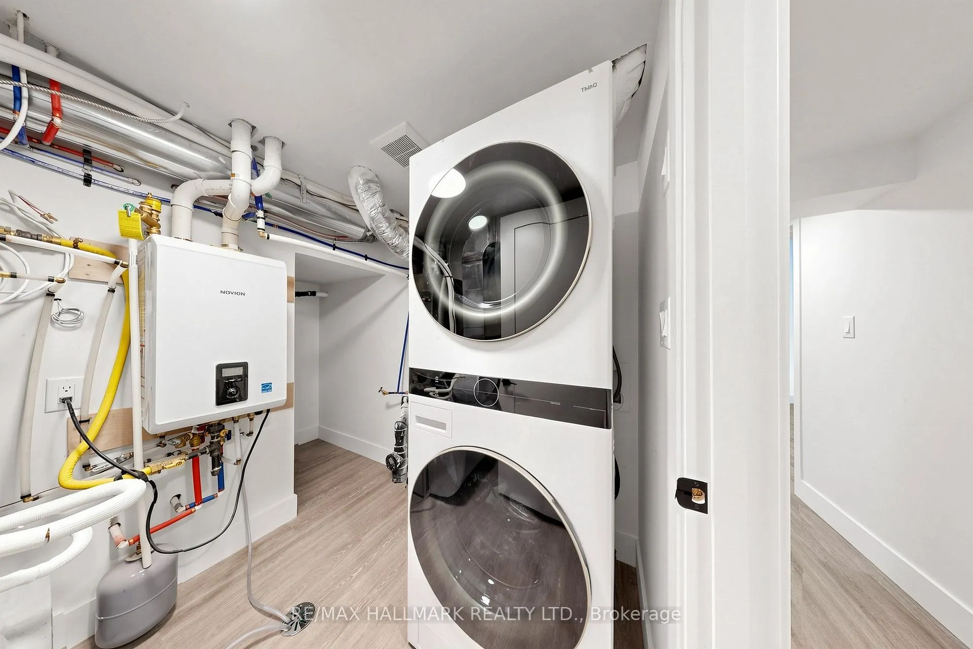 Photo 27 of Unit Lower/Bsmt, 655 O'connor Drive, Toronto, East York — HOMEH