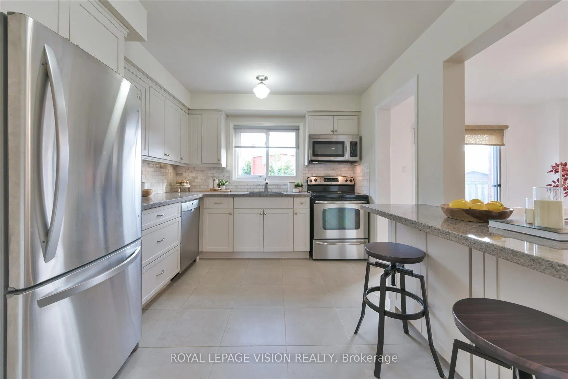 Photo 12 of 126 Richbell Street, Vaughan, Brownridge — HOMEH