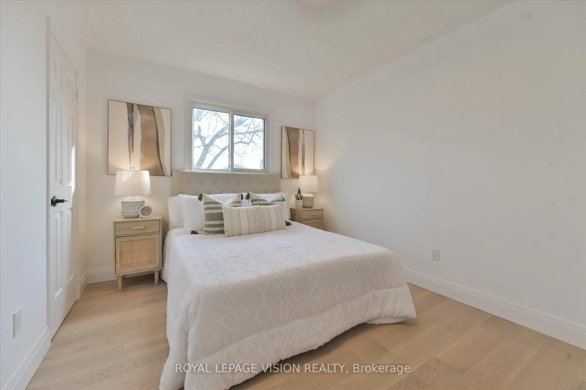 Photo 16 of 126 Richbell Street, Vaughan, Brownridge — HOMEH