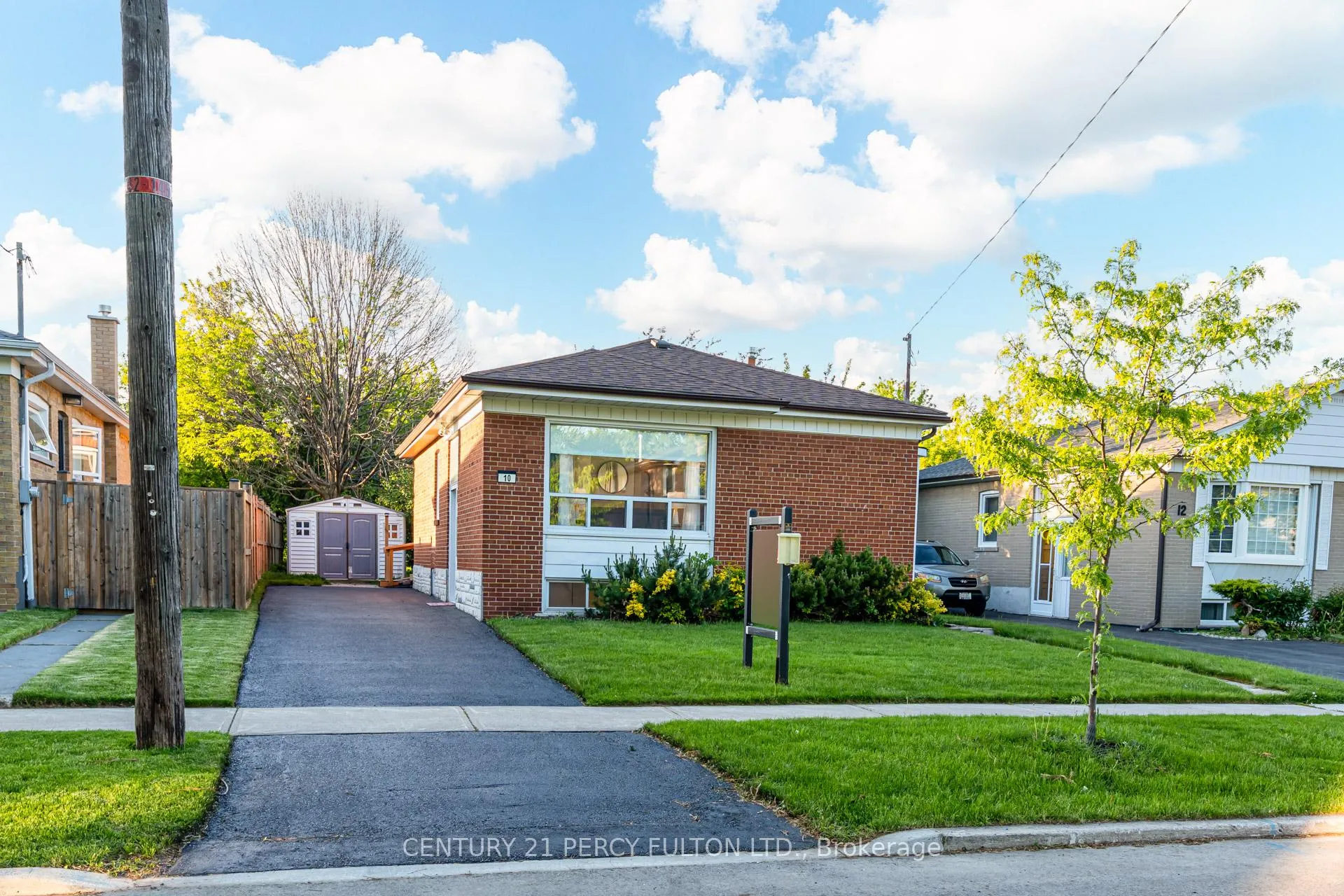 Photo 1 of 10 Mendip Crescent, Scarborough, Dorset Park — HOMEH