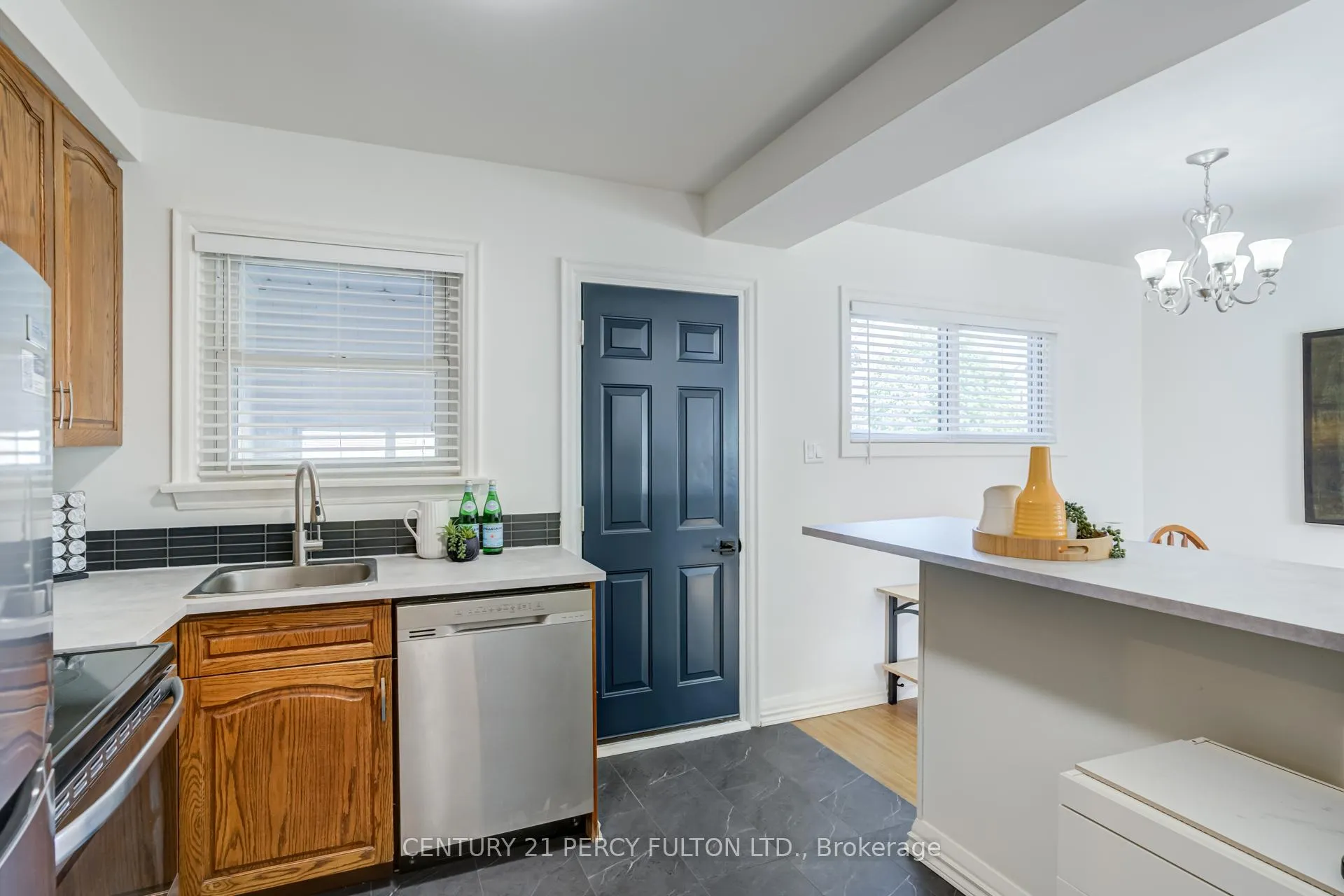 Photo 16 of 10 Mendip Crescent, Scarborough, Dorset Park — HOMEH