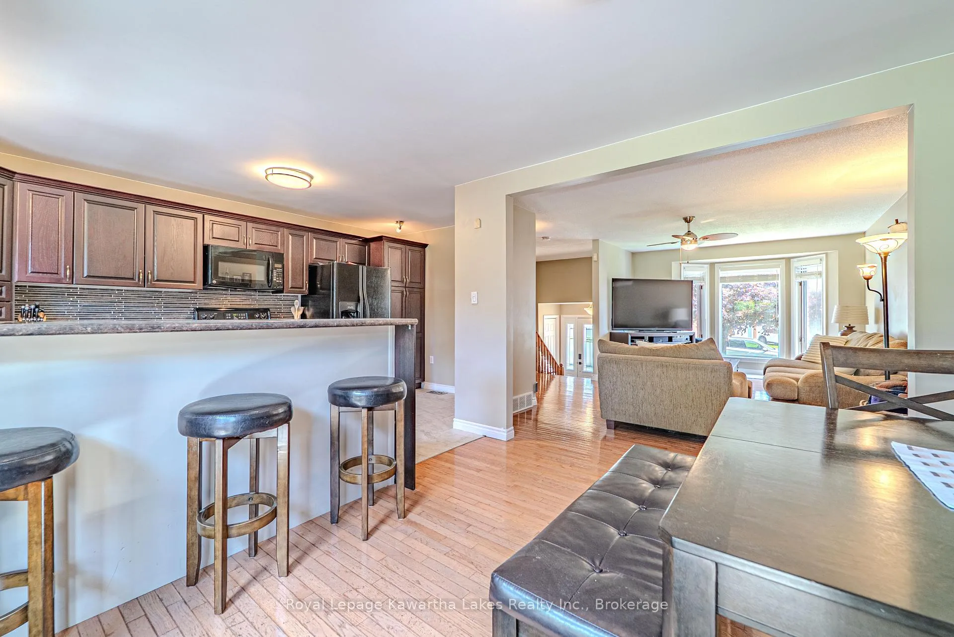 Photo 44 of 46 Madill Crescent, Kawartha Lakes, Lindsay — HOMEH