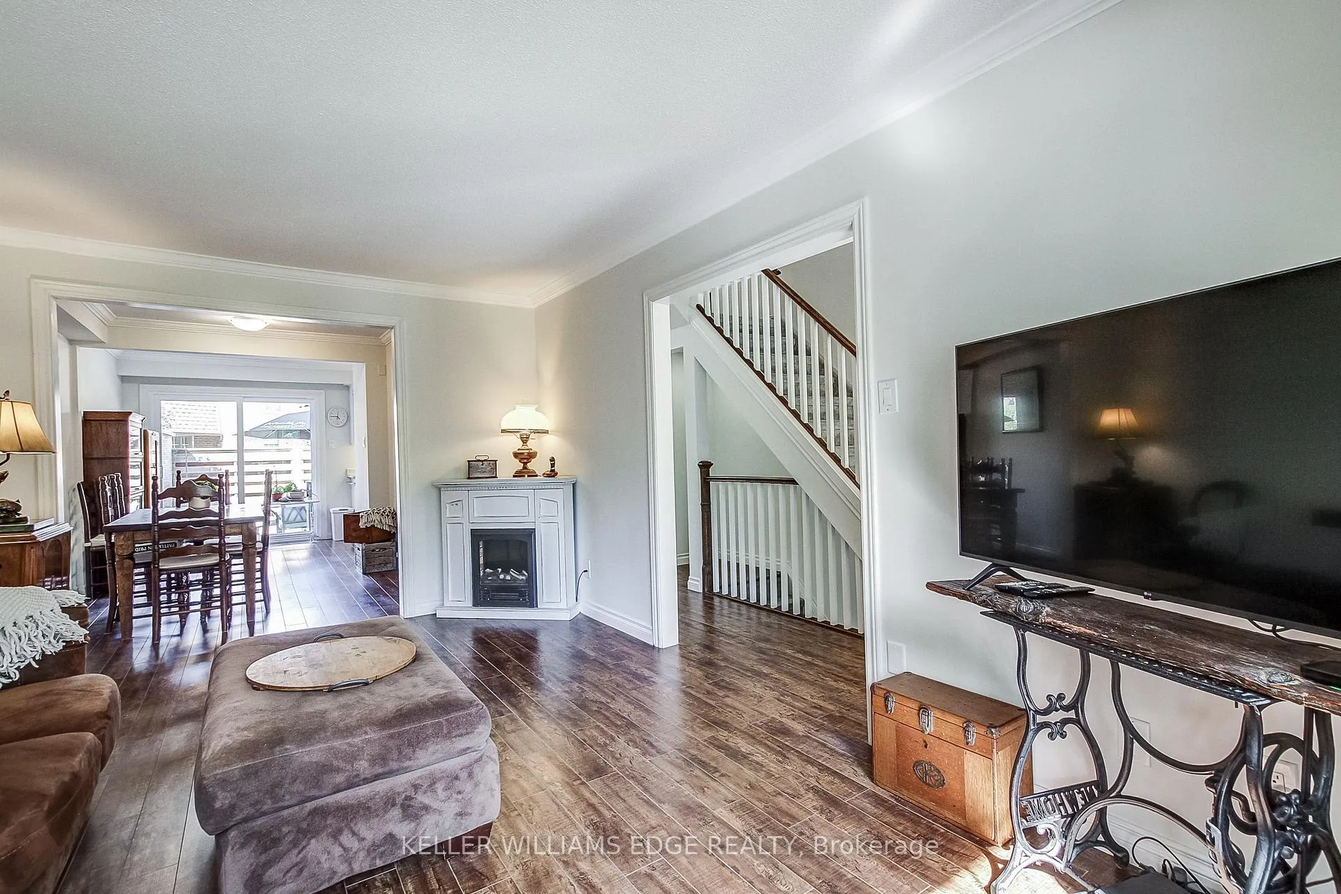 Photo 9 of Unit 1, 567 Guelph Line, Burlington, Roseland — HOMEH