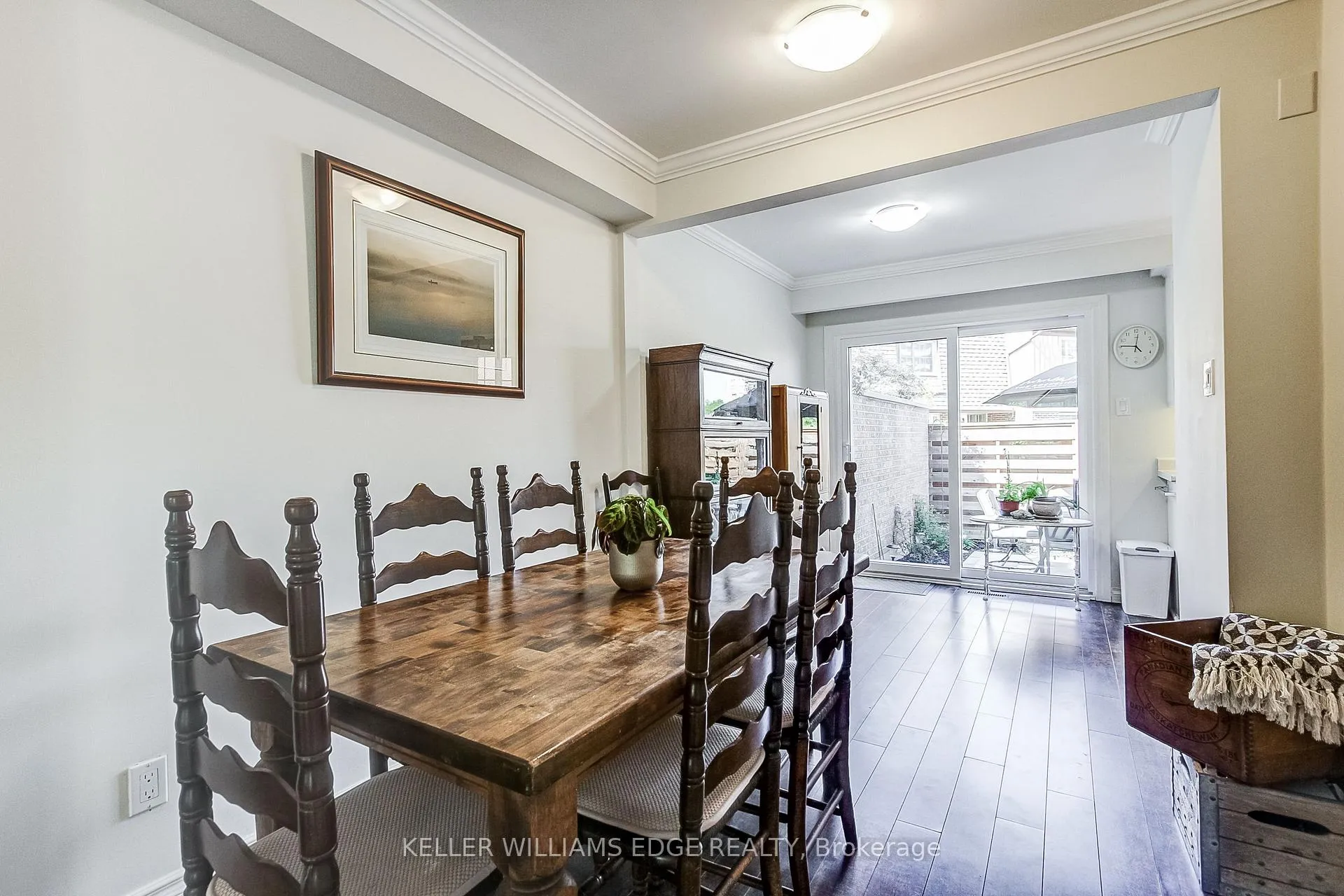 Photo 11 of Unit 1, 567 Guelph Line, Burlington, Roseland — HOMEH