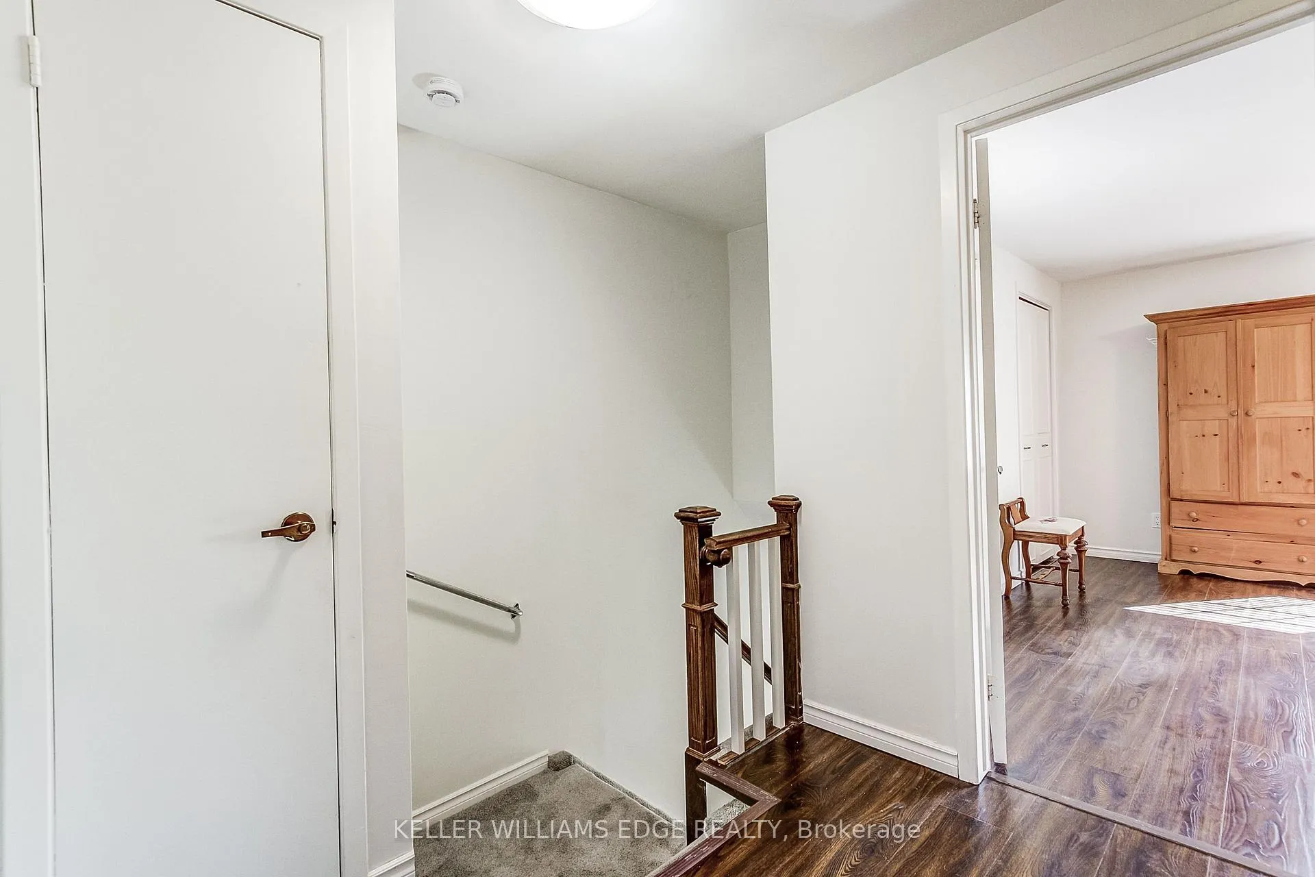 Photo 18 of Unit 1, 567 Guelph Line, Burlington, Roseland — HOMEH