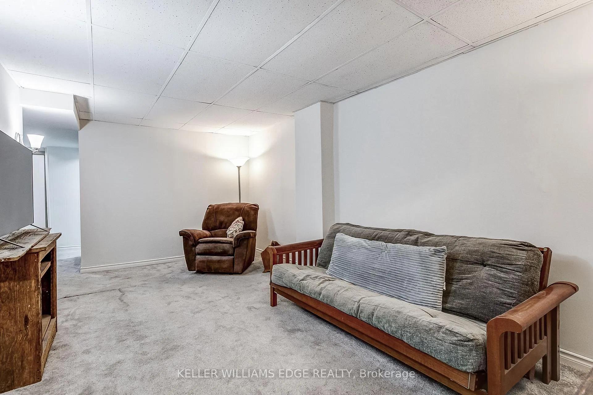 Photo 31 of Unit 1, 567 Guelph Line, Burlington, Roseland — HOMEH