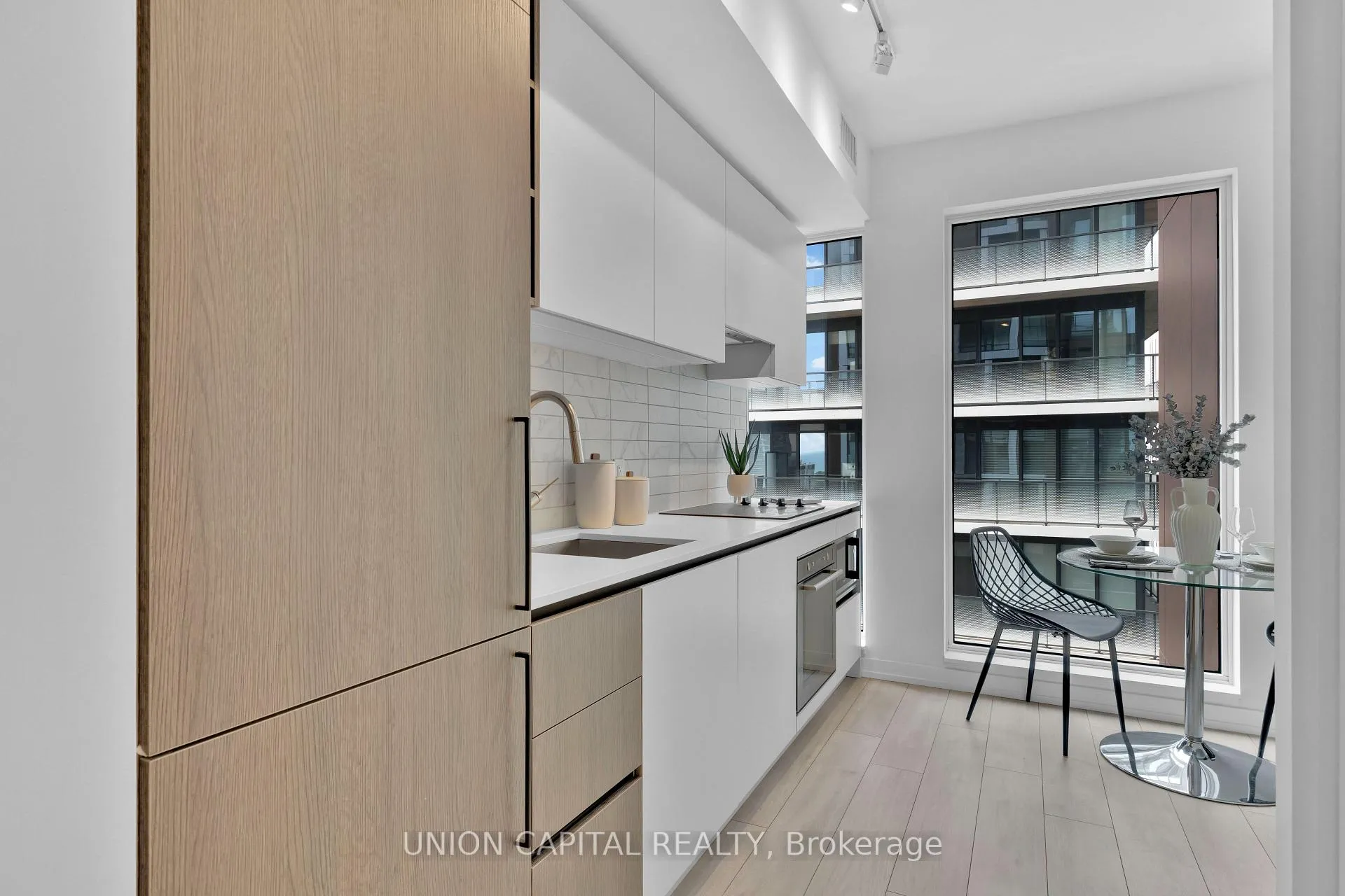 Photo 12 of Unit 4606, 55 Mercer Street, Toronto, Waterfront Communities — HOMEH