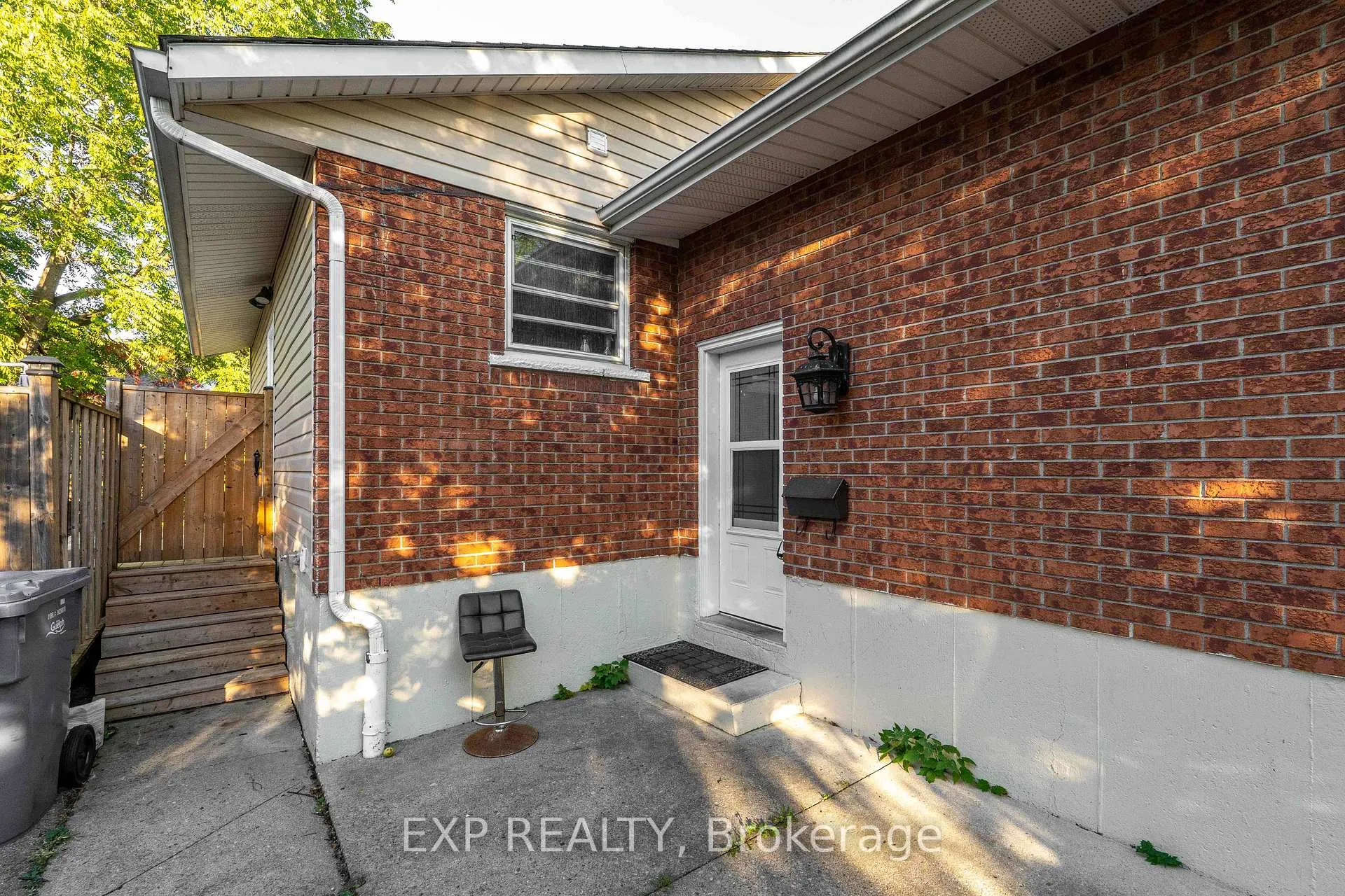 Photo 5 of 41 Alma Street N, Guelph, Junction/Onward Willow — HOMEH