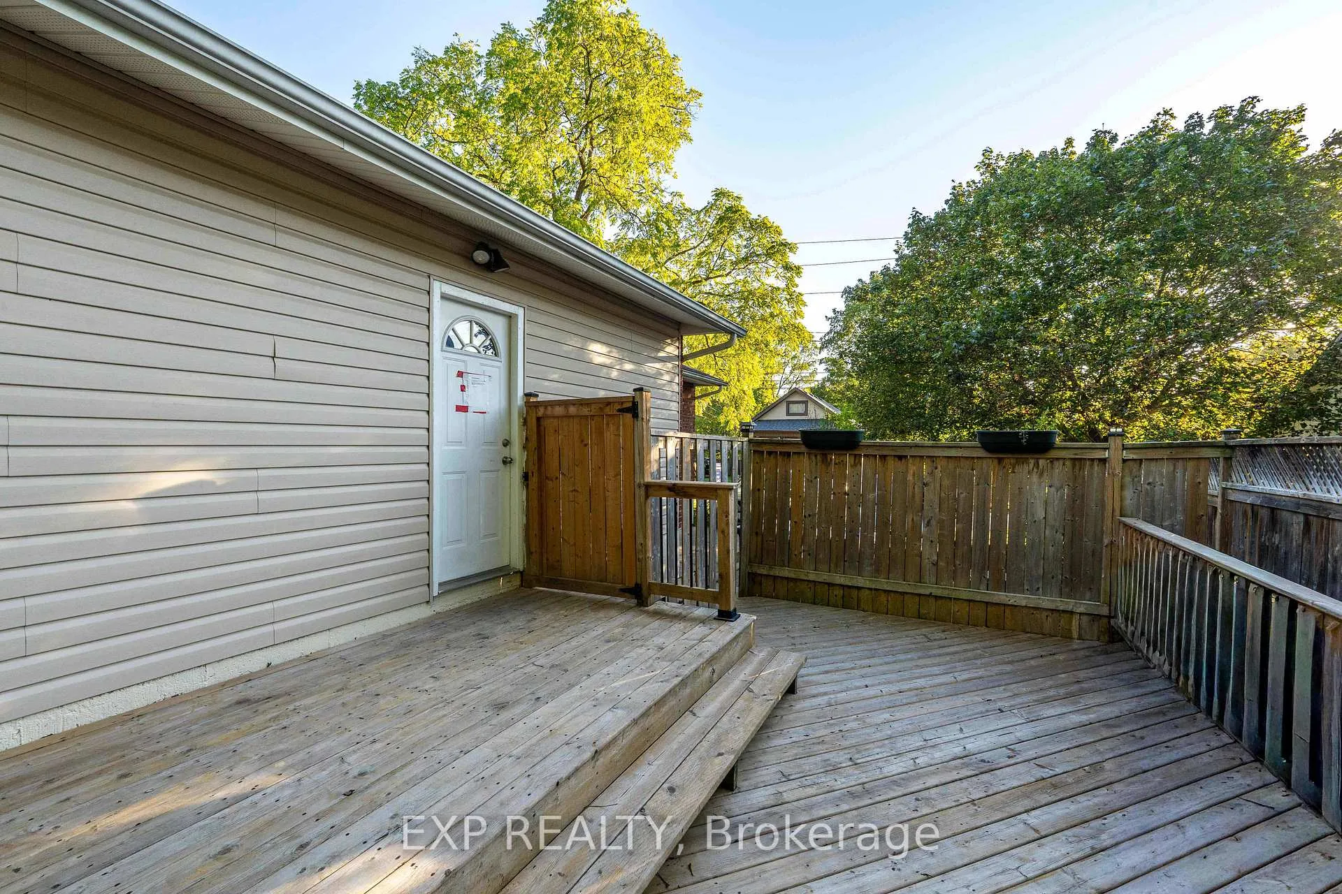 Photo 20 of 41 Alma Street N, Guelph, Junction/Onward Willow — HOMEH