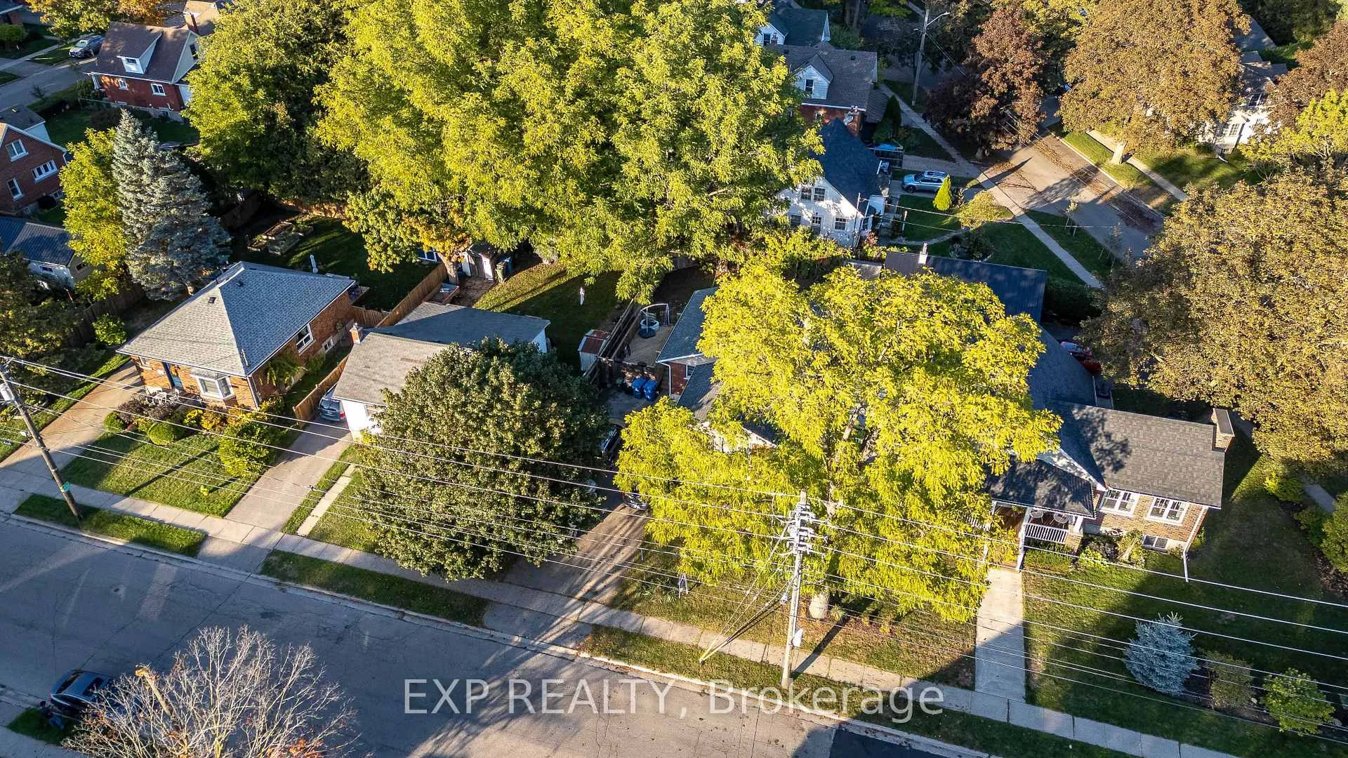 Photo 35 of 41 Alma Street N, Guelph, Junction/Onward Willow — HOMEH