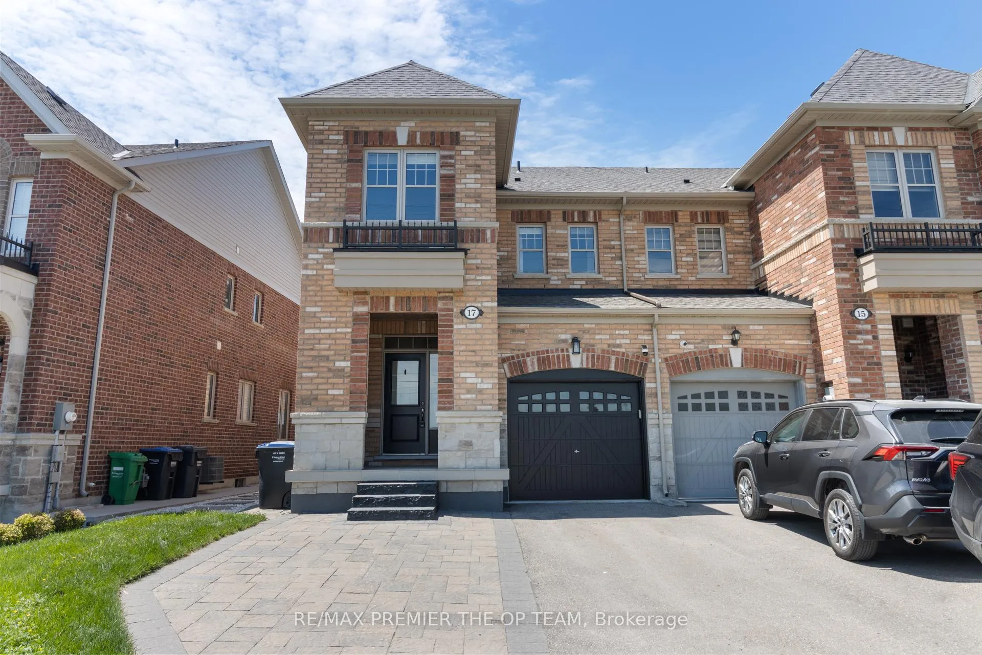 Photo 1 of 17 True Blue Crescent, Caledon, Bolton East — HOMEH