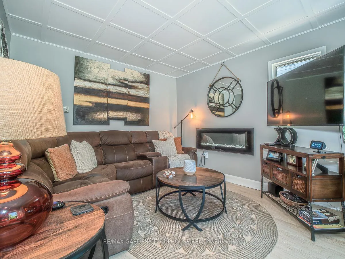 Photo 5 of 14 Spruce Street, St. Catharines, Downtown — HOMEH