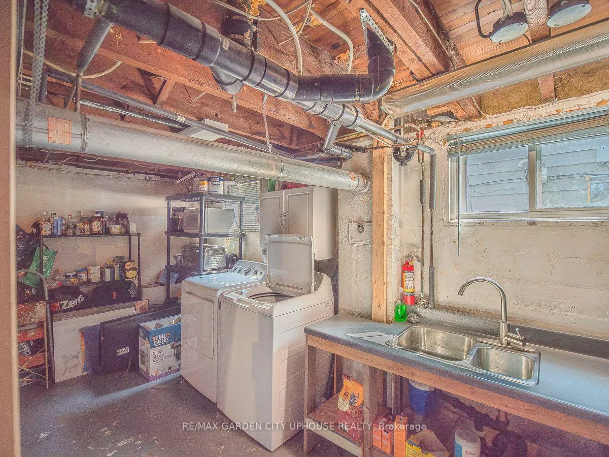 Photo 12 of 14 Spruce Street, St. Catharines, Downtown — HOMEH