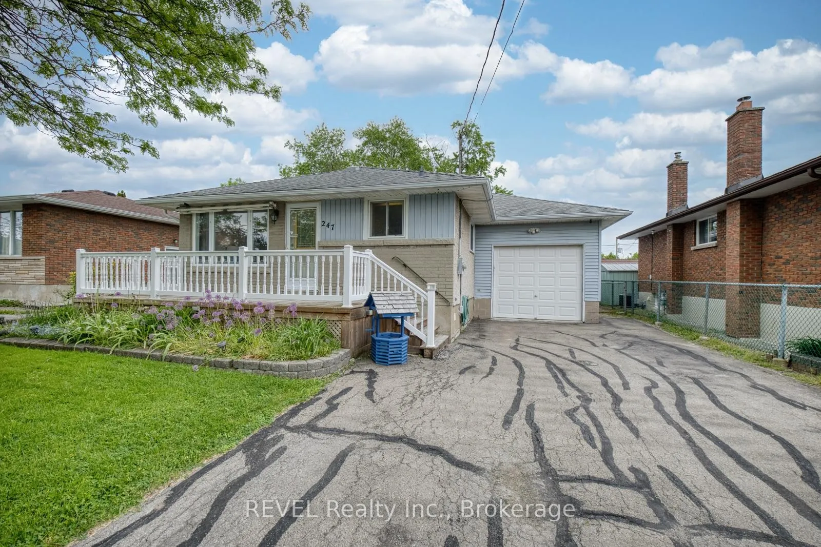 Photo 4 of 247 Kilgour Avenue, Welland, Broadway — HOMEH