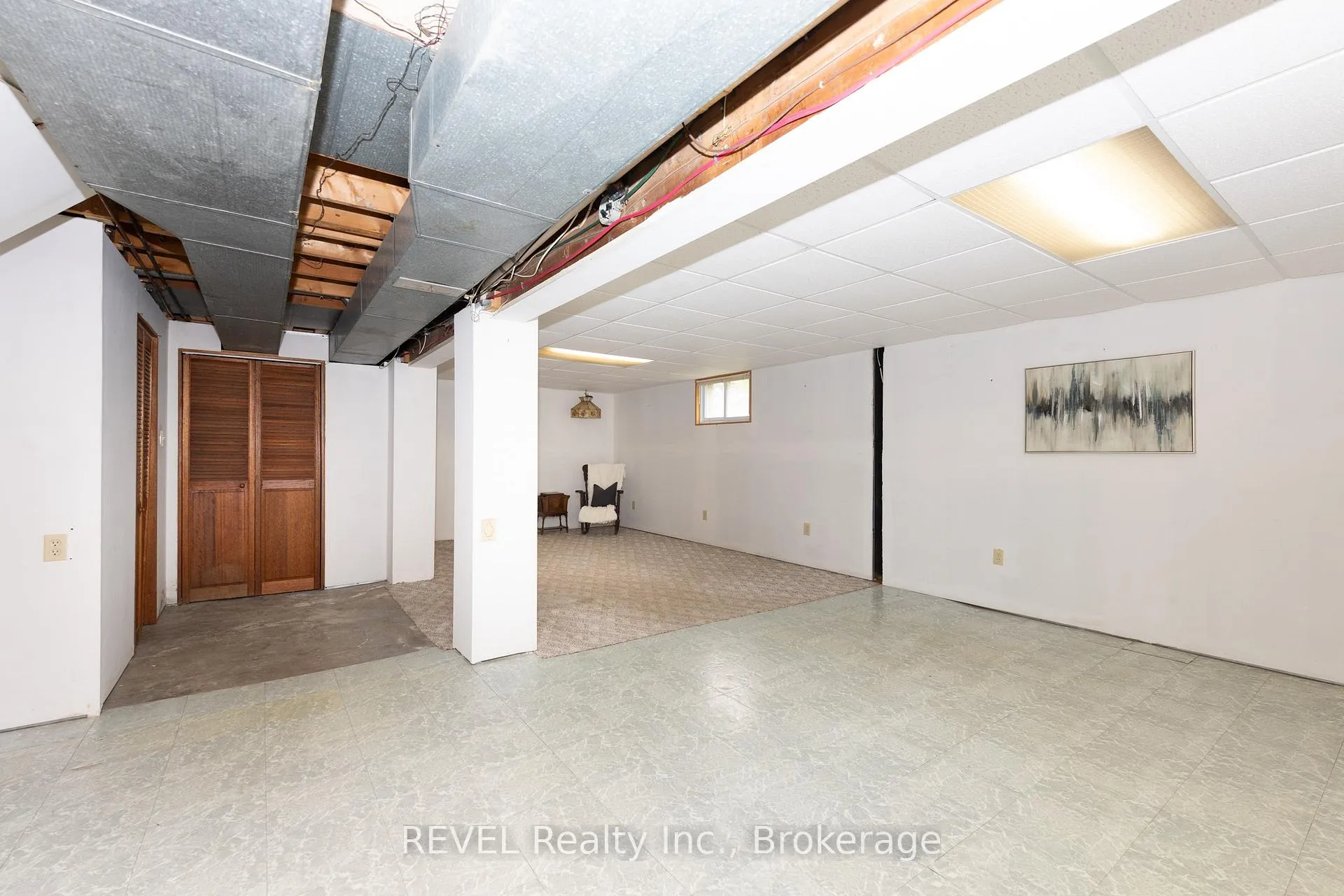 Photo 27 of 247 Kilgour Avenue, Welland, Broadway — HOMEH