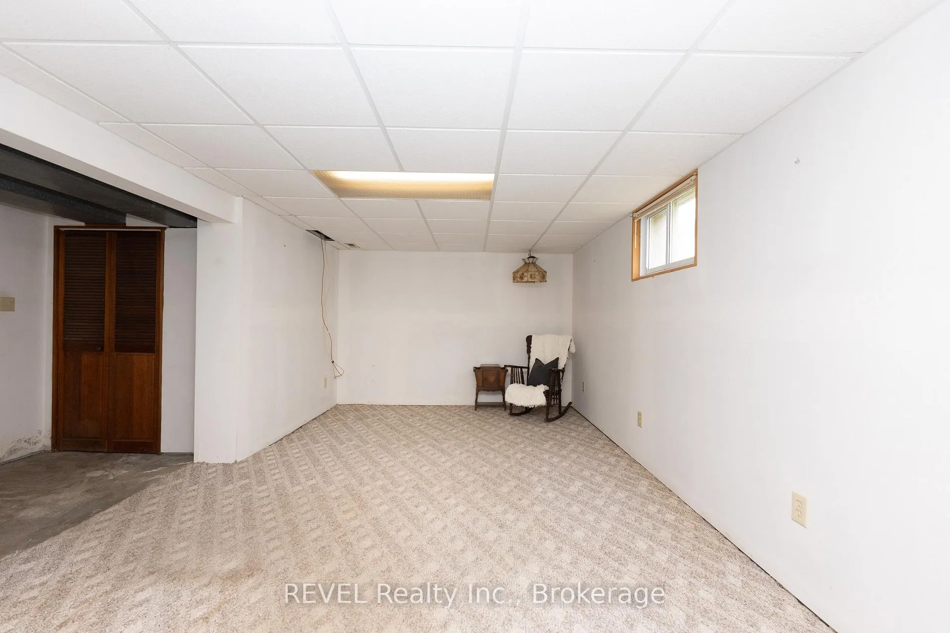Photo 28 of 247 Kilgour Avenue, Welland, Broadway — HOMEH