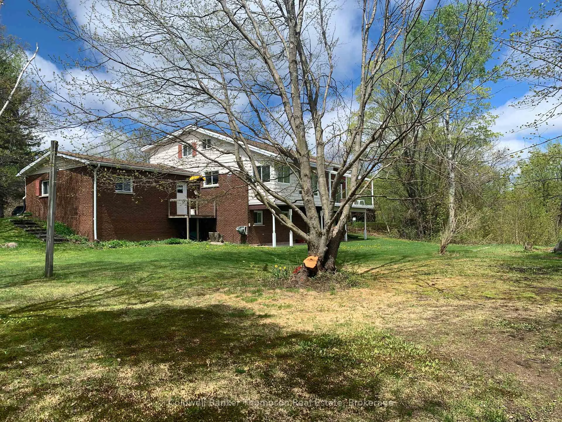 Photo 5 of 79 Oakridge Drive, Strong — HOMEH