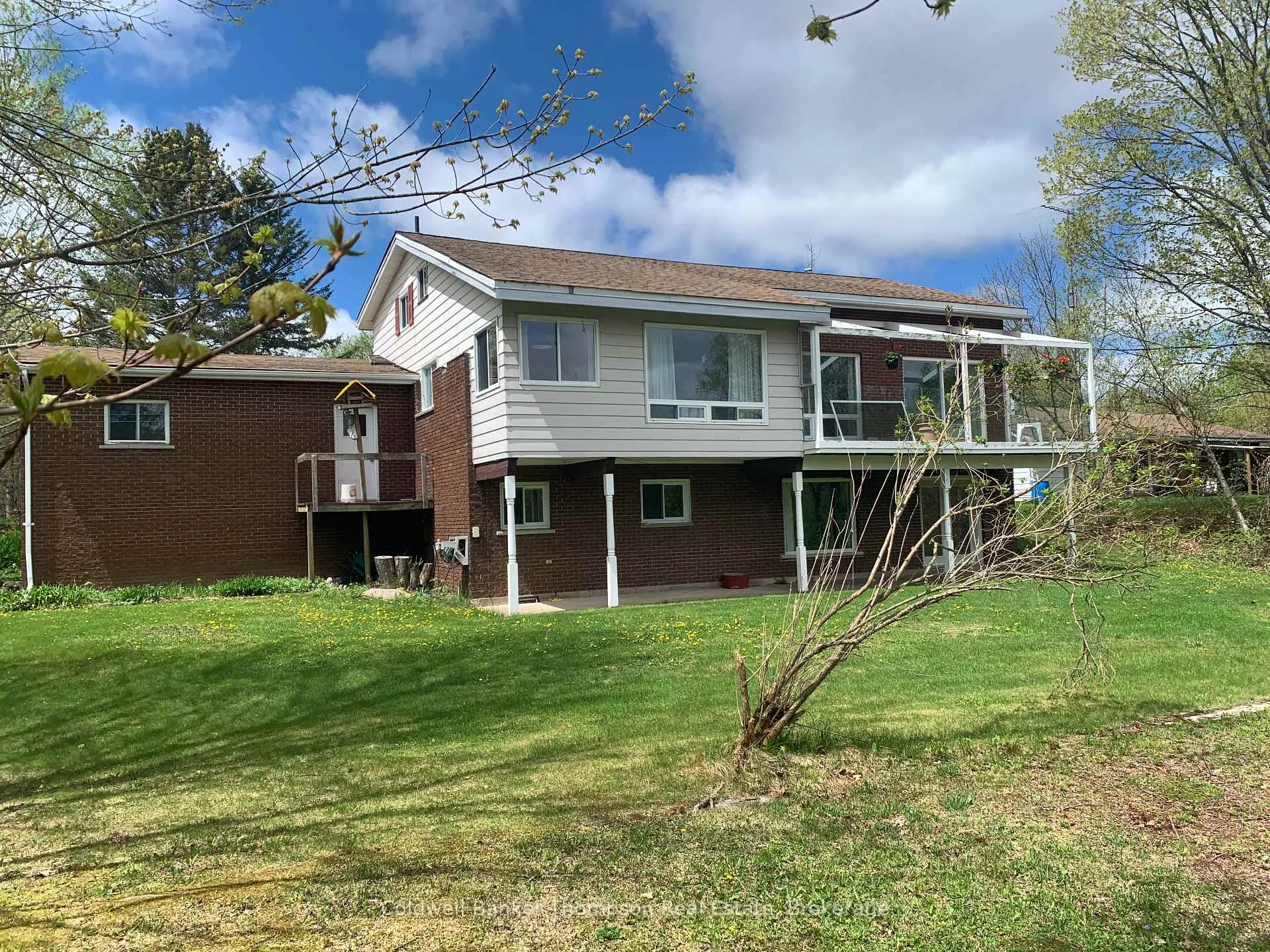 Photo 7 of 79 Oakridge Drive, Strong — HOMEH