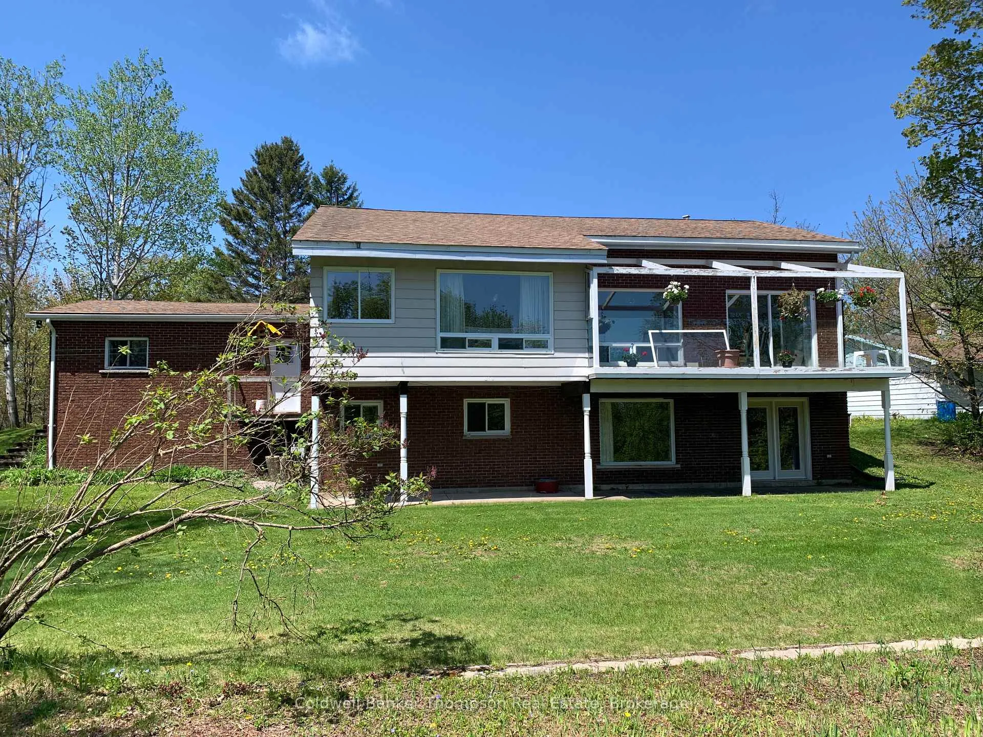 Photo 21 of 79 Oakridge Drive, Strong — HOMEH
