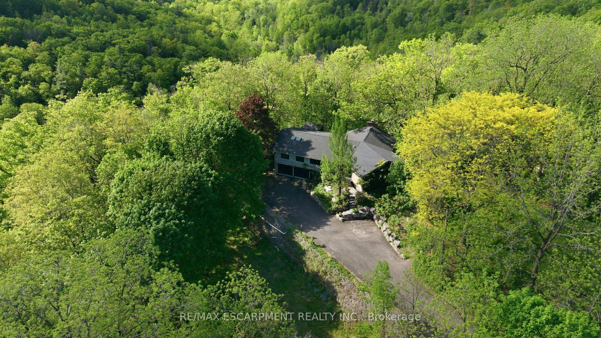 Photo 4 of 1987 Snake Road, Burlington, Grindstone — HOMEH