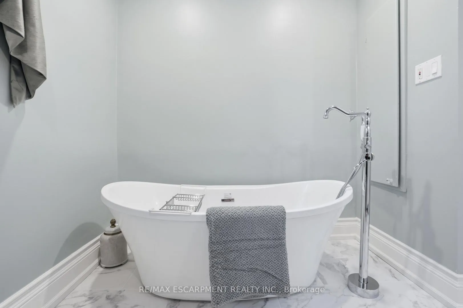 Photo 28 of 1987 Snake Road, Burlington, Grindstone — HOMEH