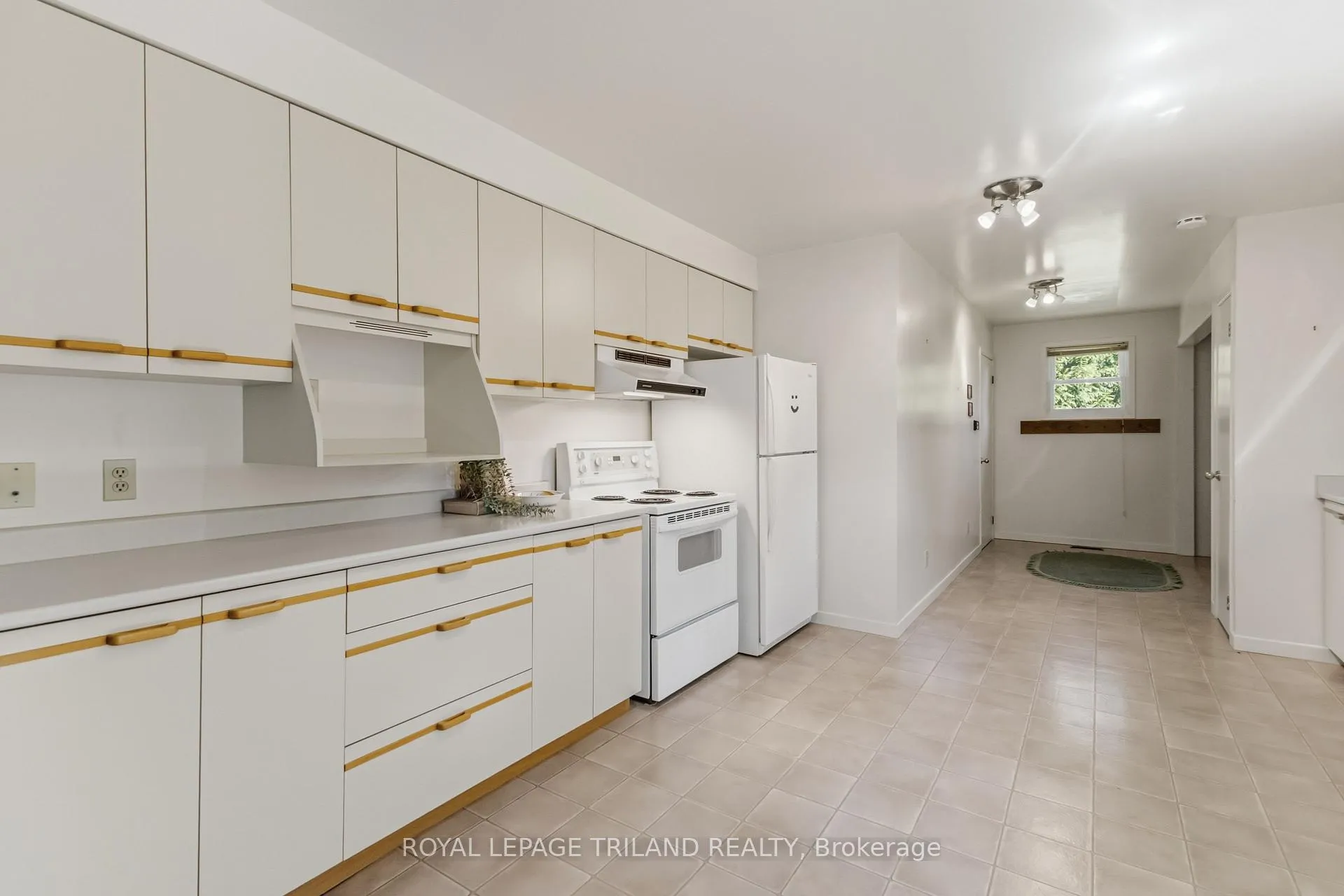 Photo 20 of 271 Anna Street, North Middlesex, Parkhill — HOMEH