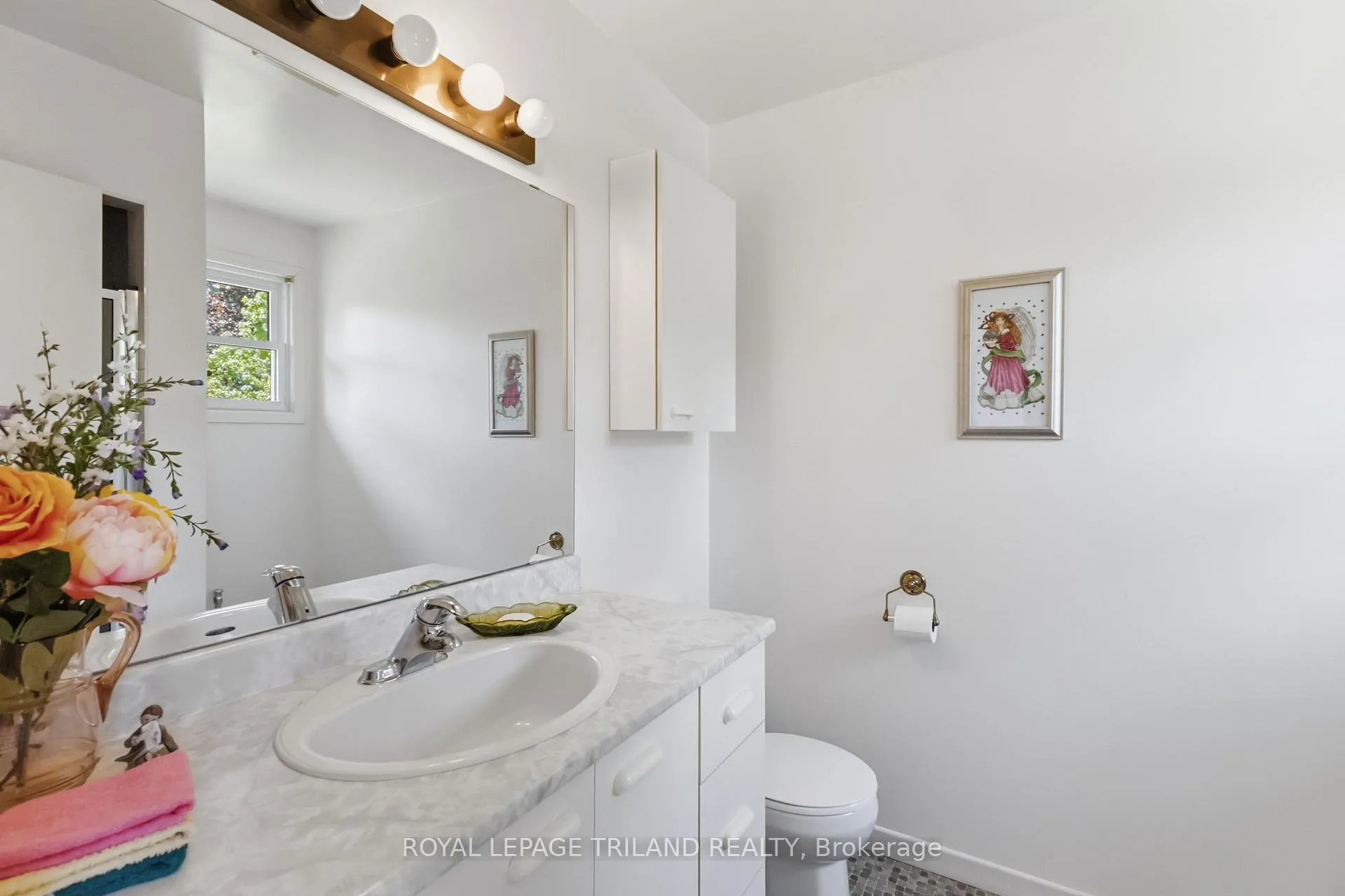 Photo 28 of 271 Anna Street, North Middlesex, Parkhill — HOMEH