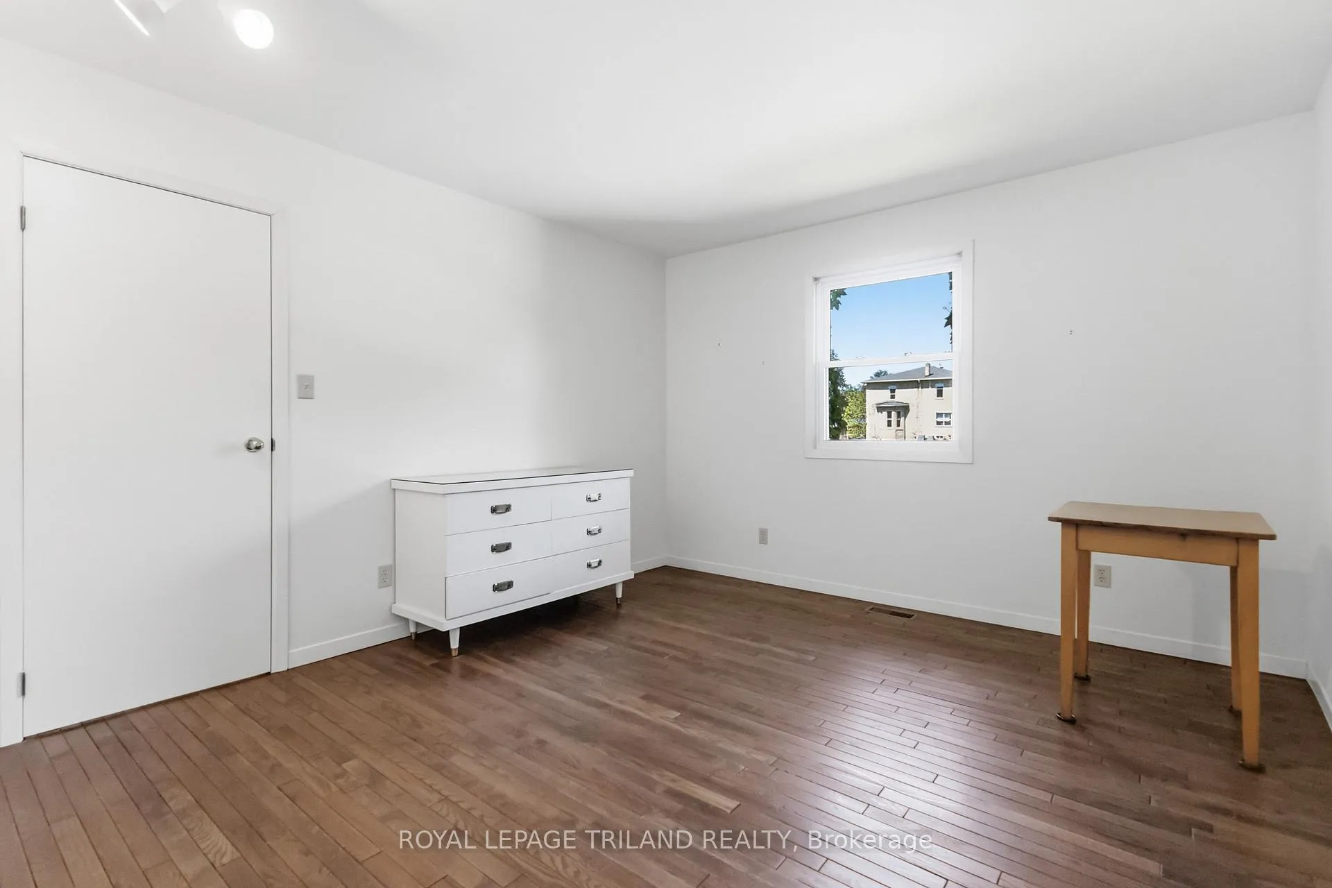 Photo 31 of 271 Anna Street, North Middlesex, Parkhill — HOMEH