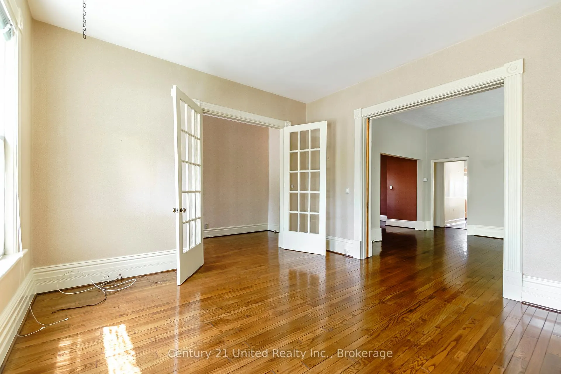 Photo 12 of 232 Bennet Street, Peterborough, Northcrest Ward 5 — HOMEH