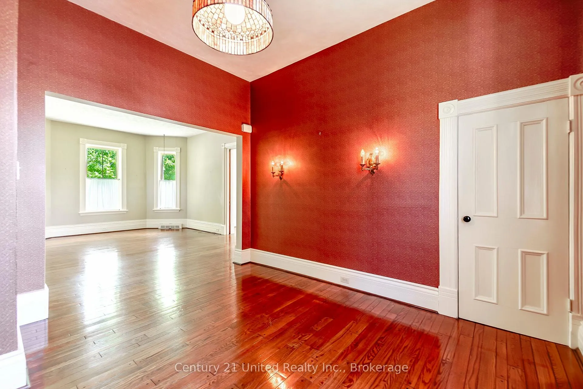 Photo 19 of 232 Bennet Street, Peterborough, Northcrest Ward 5 — HOMEH