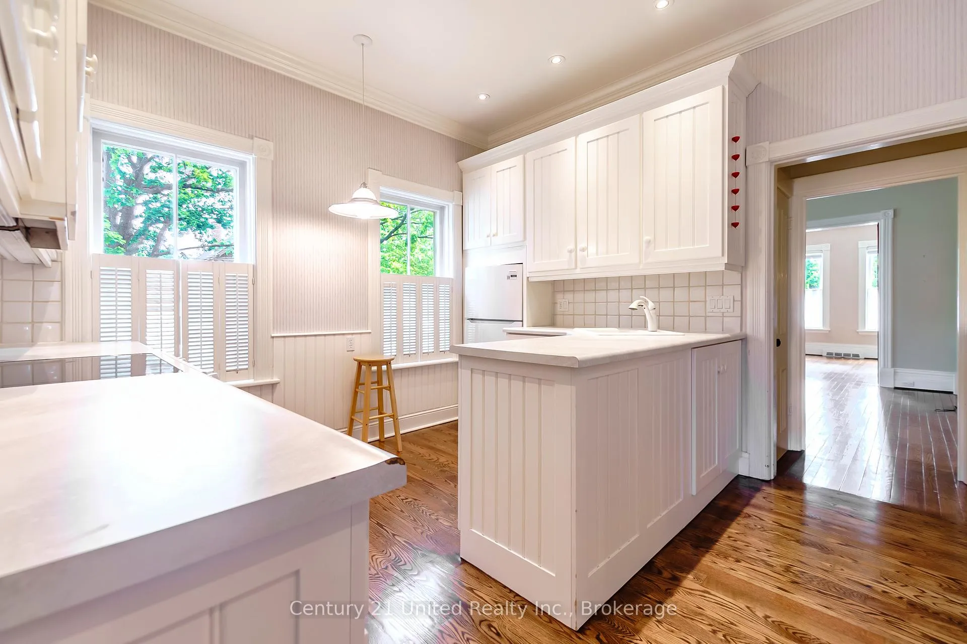 Photo 20 of 232 Bennet Street, Peterborough, Northcrest Ward 5 — HOMEH