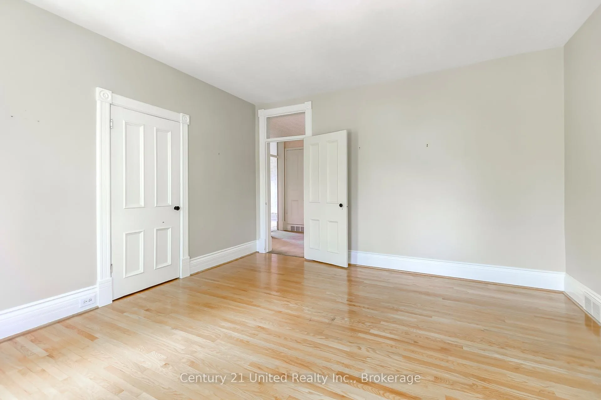 Photo 26 of 232 Bennet Street, Peterborough, Northcrest Ward 5 — HOMEH