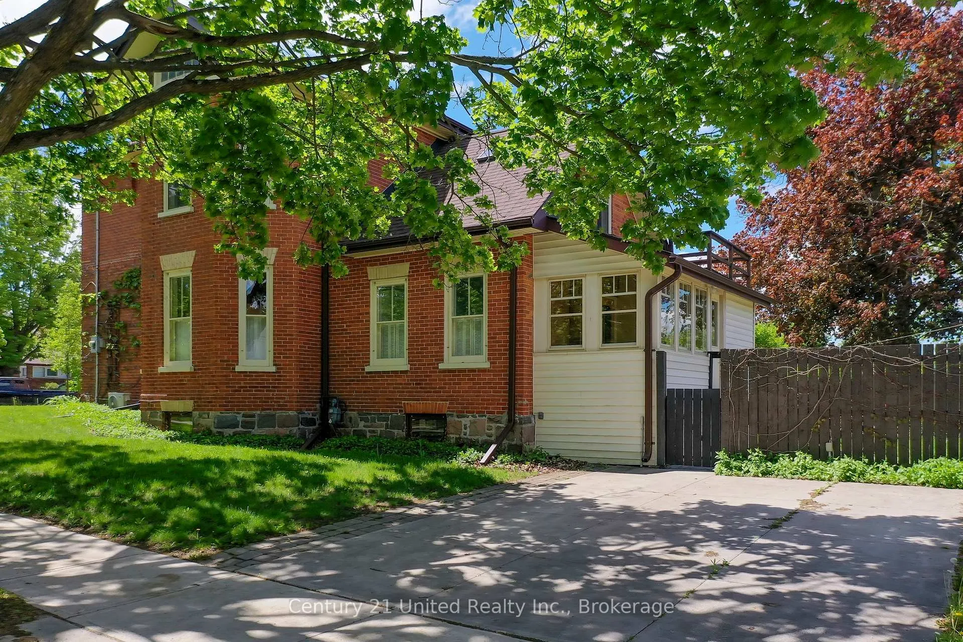 Photo 46 of 232 Bennet Street, Peterborough, Northcrest Ward 5 — HOMEH
