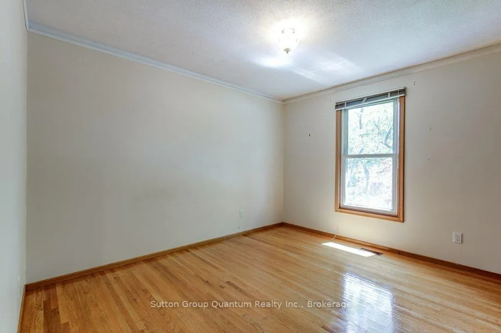 Photo 22 of 70 Graystone Drive, Hamilton, Gilkson — HOMEH