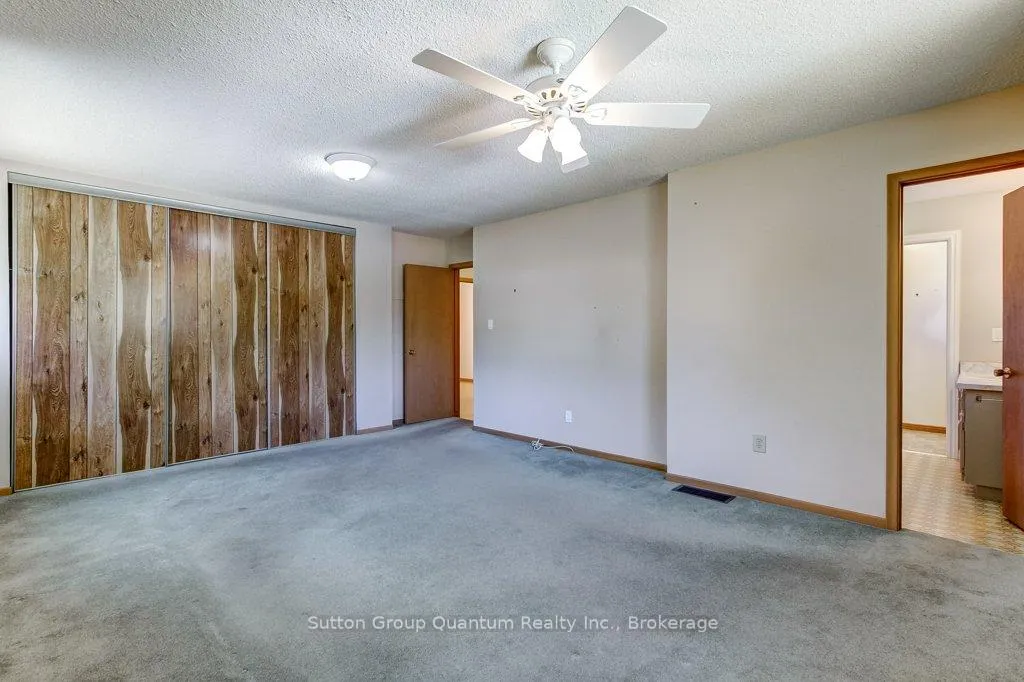 Photo 26 of 70 Graystone Drive, Hamilton, Gilkson — HOMEH