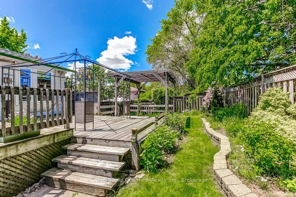Photo 43 of 70 Graystone Drive, Hamilton, Gilkson — HOMEH