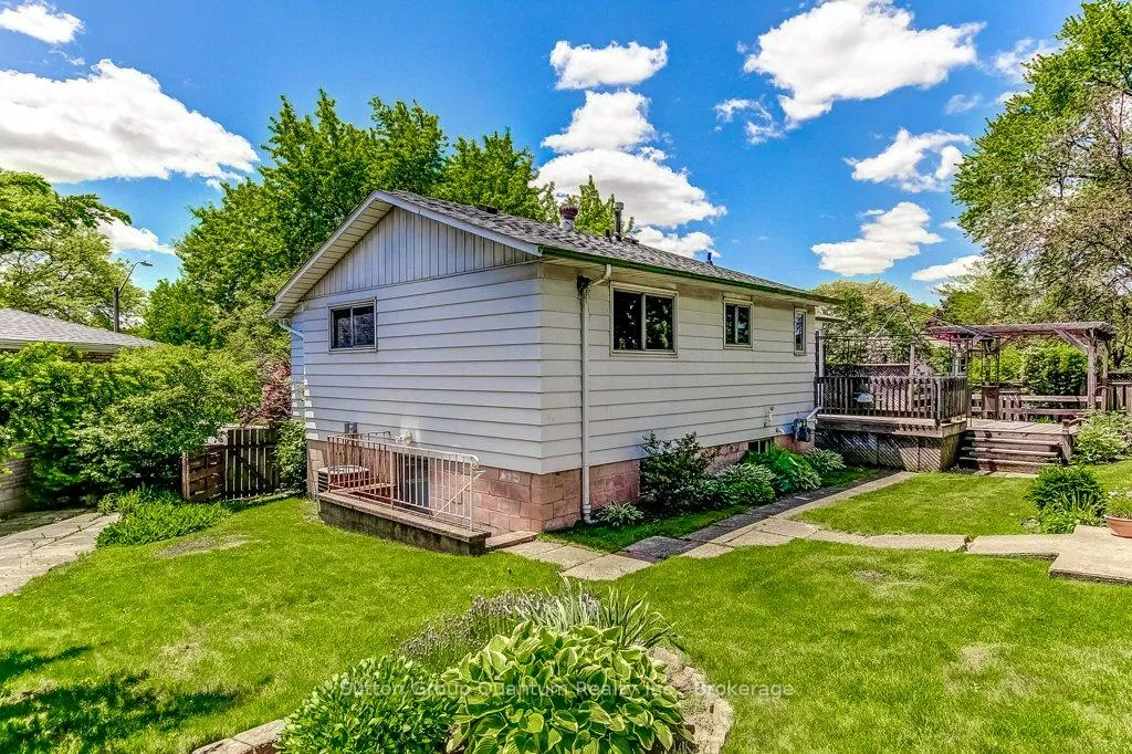 Photo 46 of 70 Graystone Drive, Hamilton, Gilkson — HOMEH