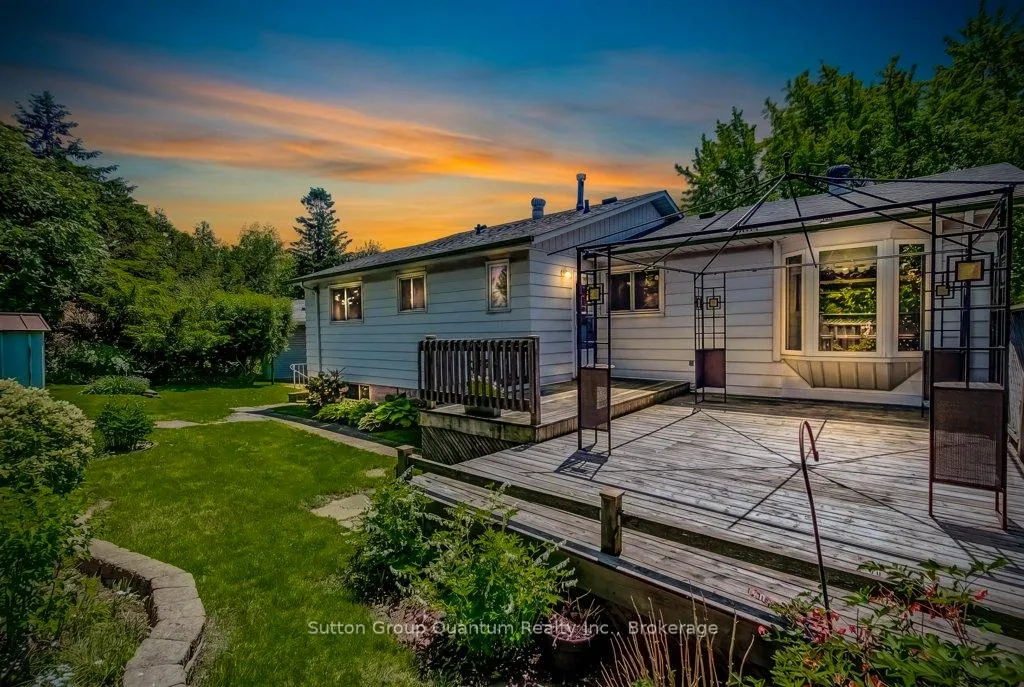 Photo 48 of 70 Graystone Drive, Hamilton, Gilkson — HOMEH