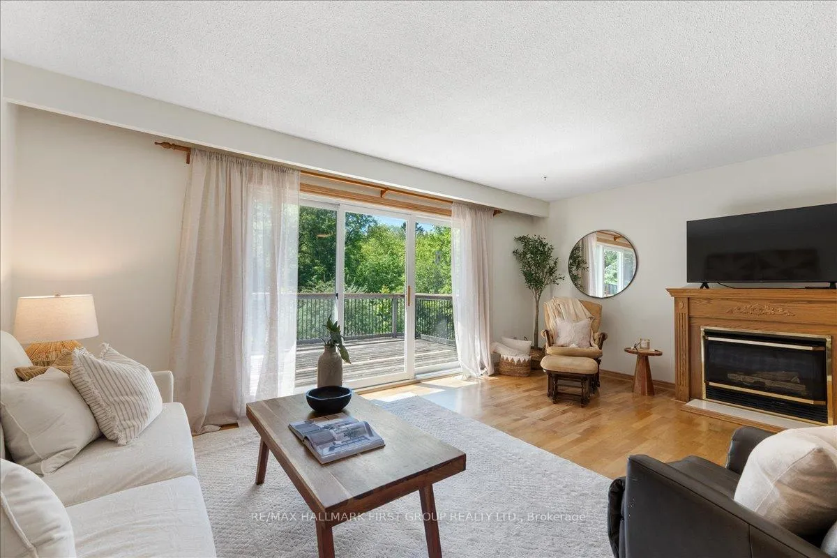 Photo 5 of 104 Marwin Road, Ajax, Central West — HOMEH