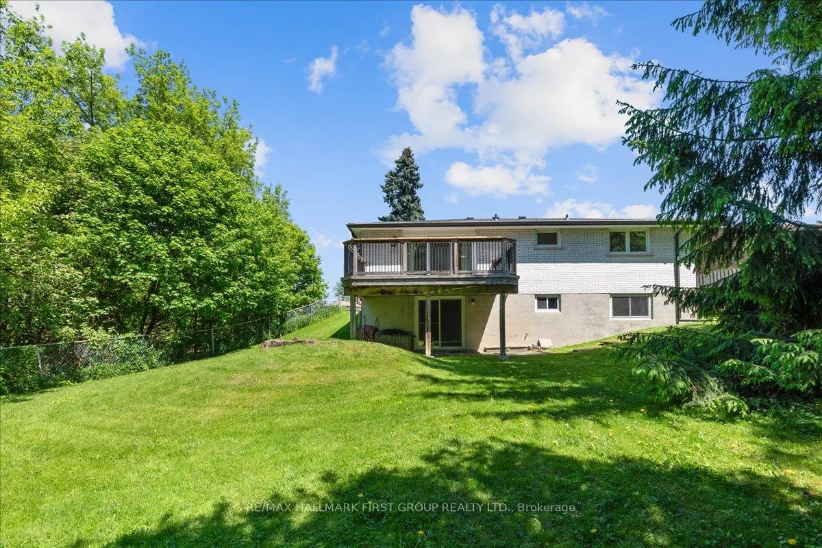 Photo 39 of 104 Marwin Road, Ajax, Central West — HOMEH